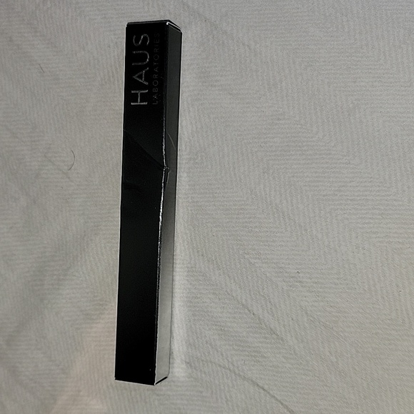 Haus Labs Eye-Dentify Gel Pencil Eye Liner - Picture 3 of 4